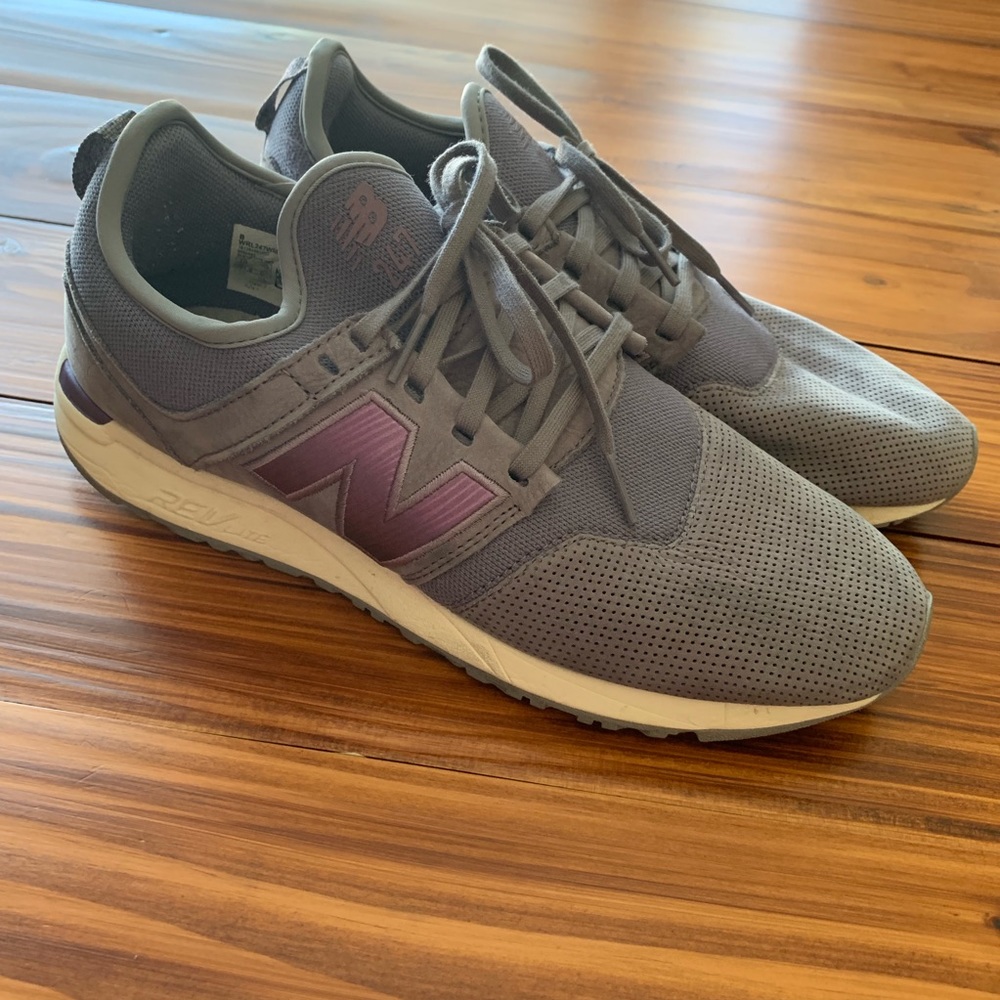 New Balance 247 Shoes